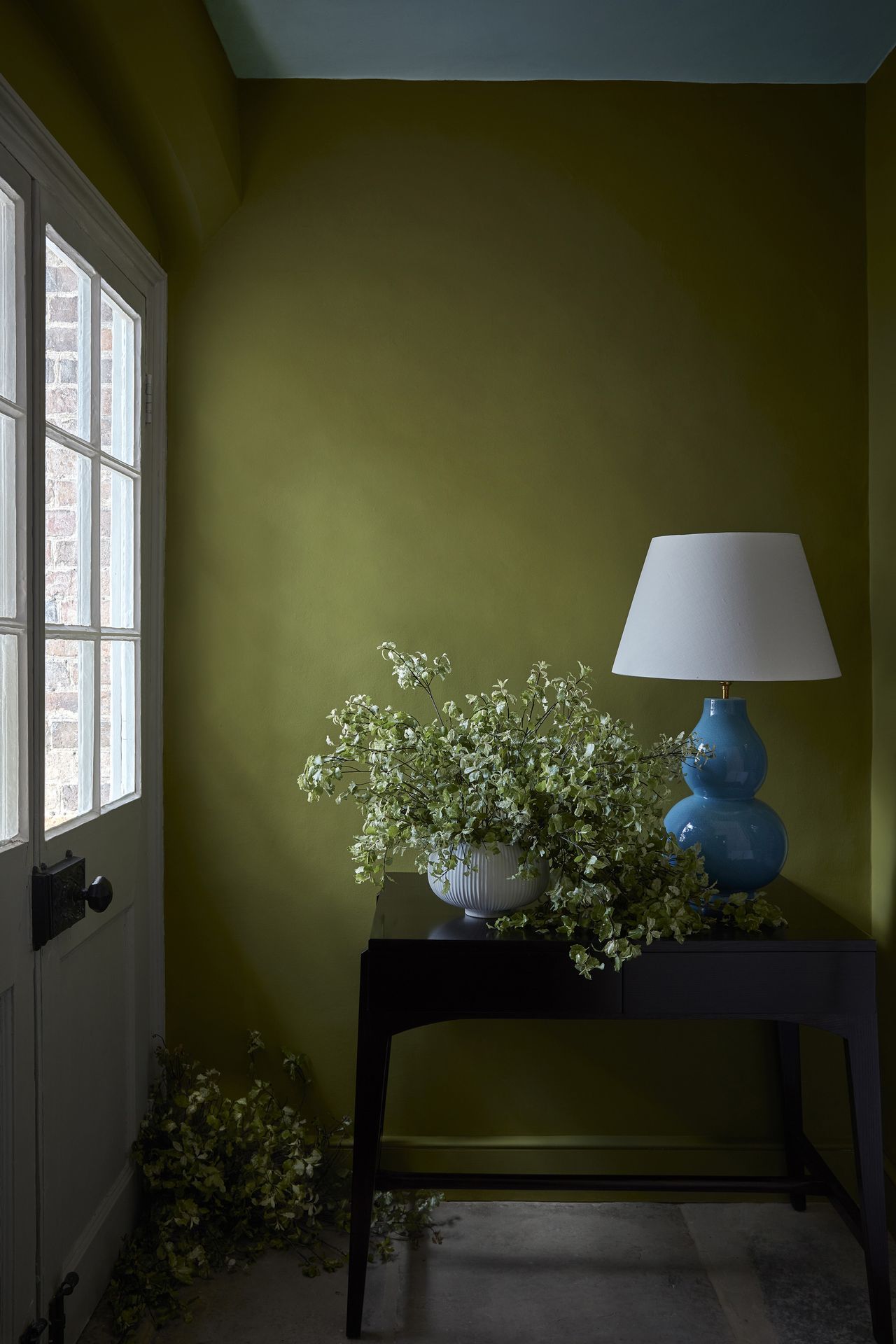 Citrine 71, Sky Blue 103, Portland Stone Light 281